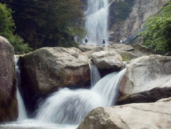 平顶山六羊山通天河景区门票团购 自驾车路线 攻略 高清图片