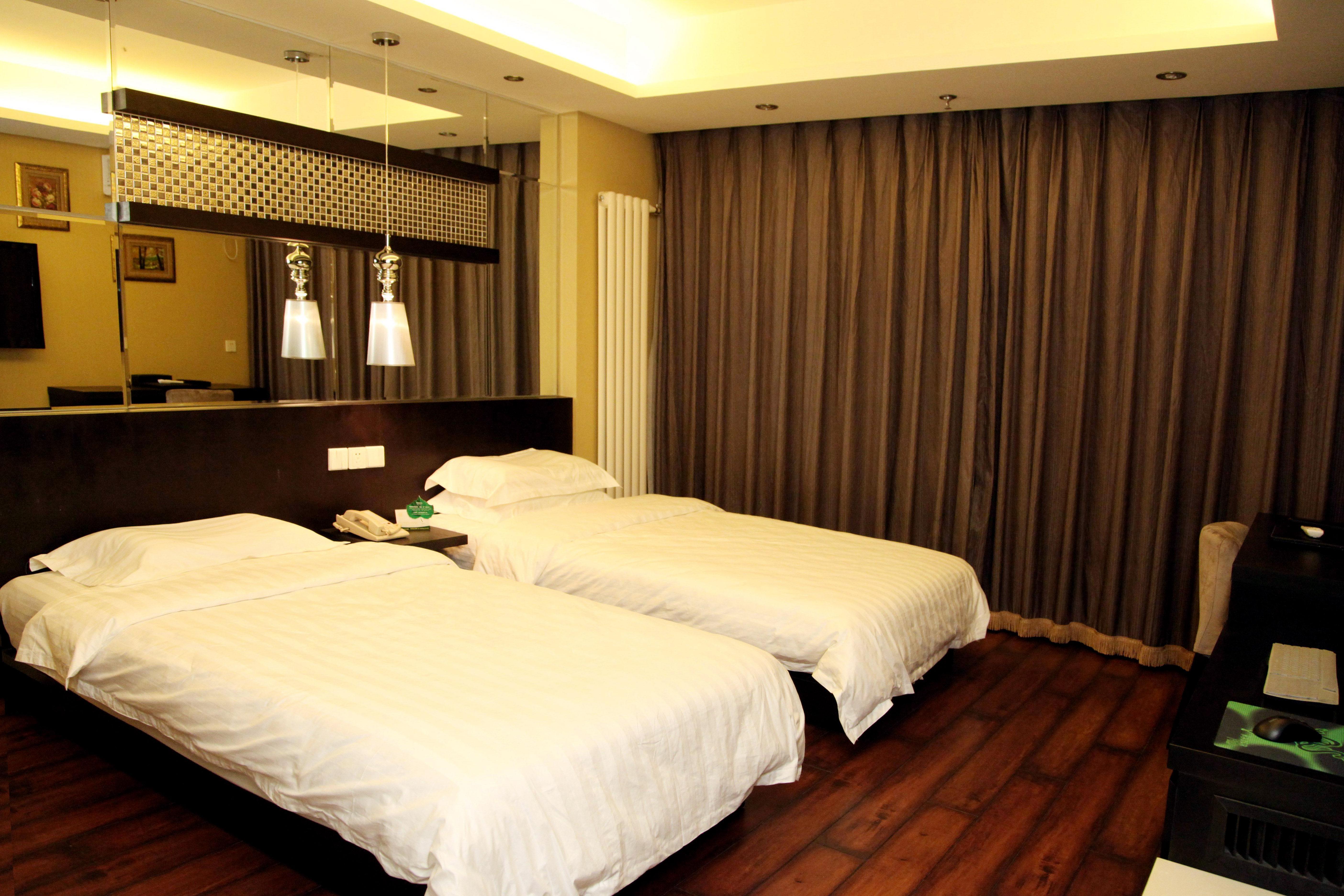 > 北京鸿炜亿家连锁酒店(王府井店)