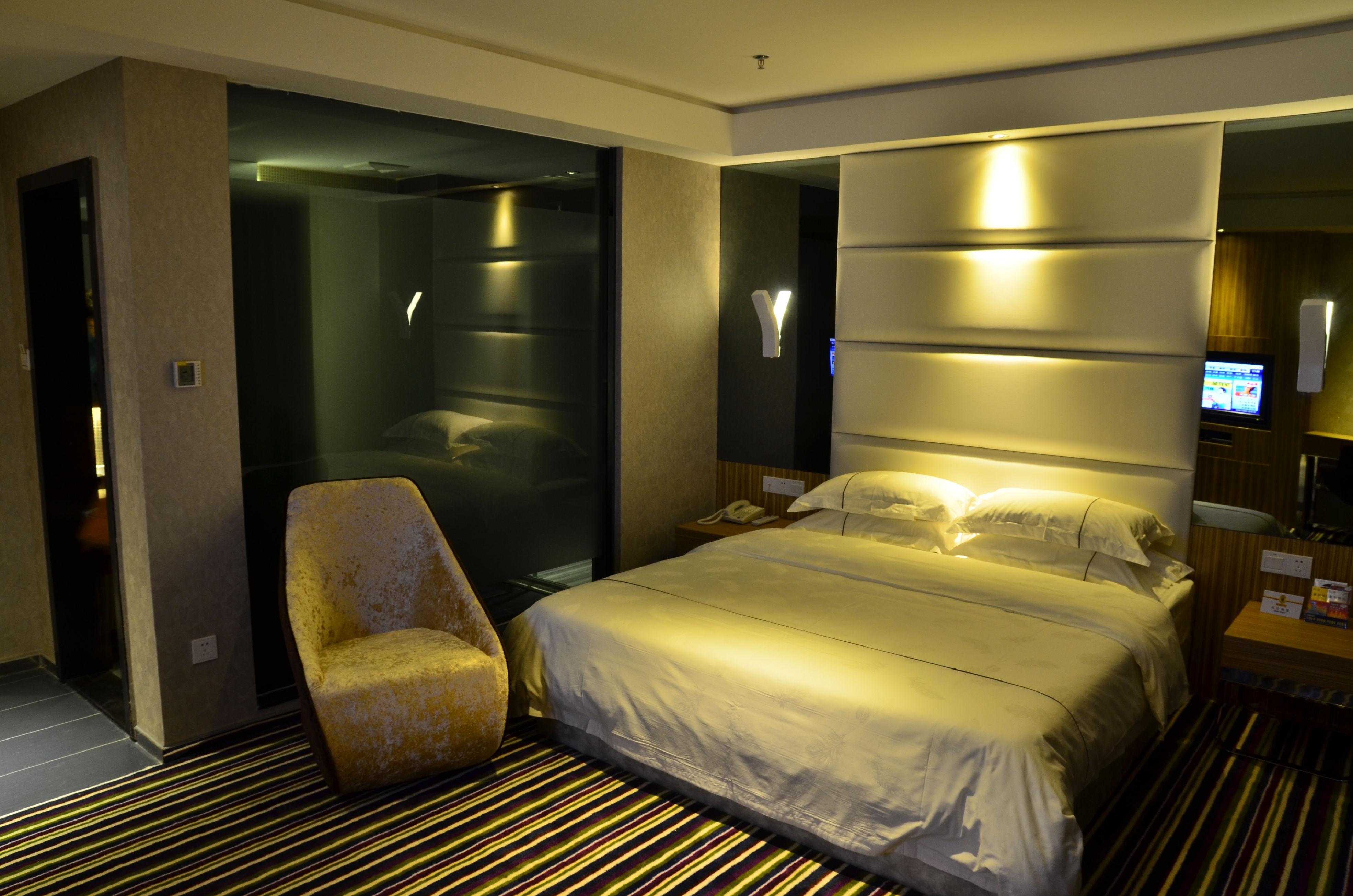 佛山速8酒店(大沥城南一店)