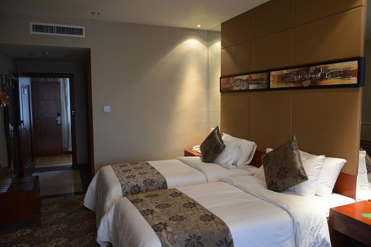 仁怀国酒门温泉酒店