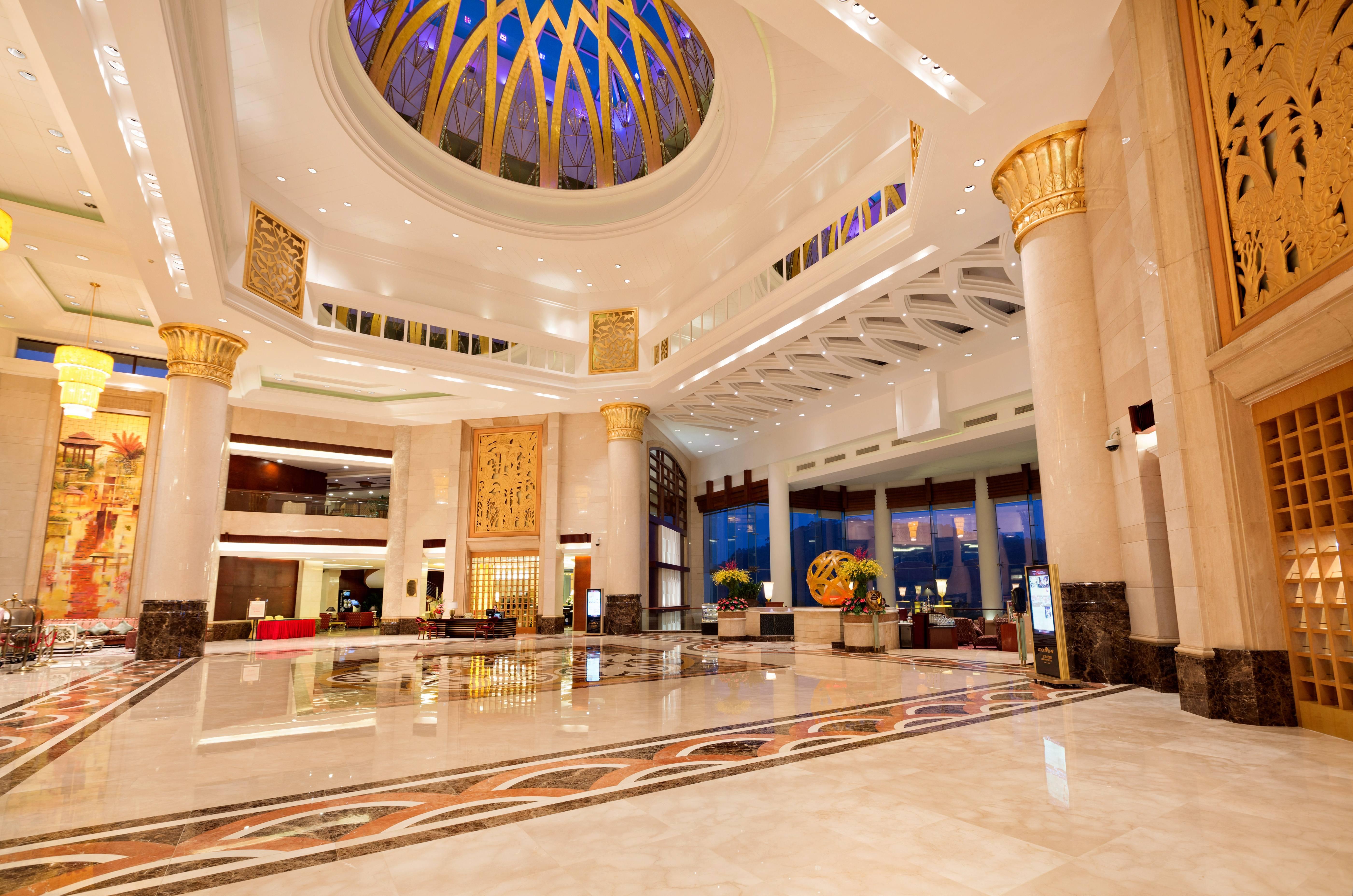 东莞塘厦三正半山酒店