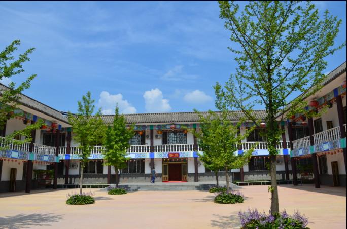 凤城大梨树庄稼院酒店